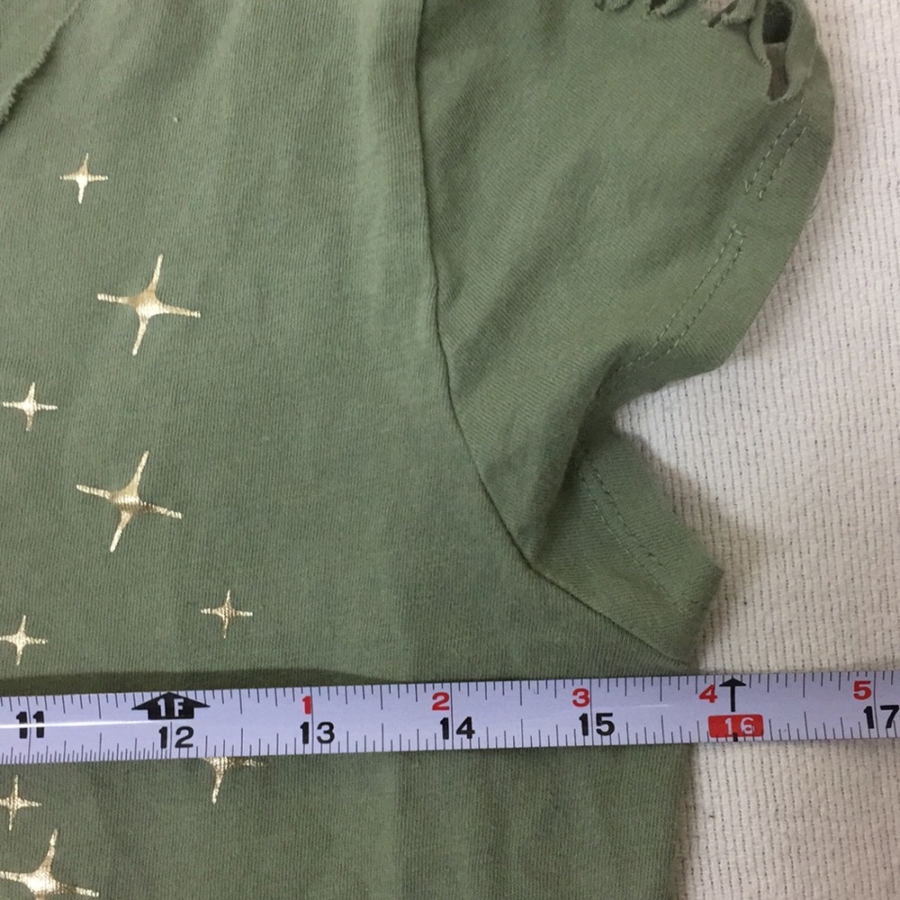 3/$35 PLACE Distressed t-shirt - Picture 7 of 8